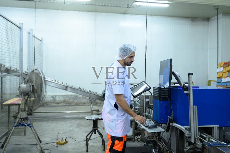计算机系统服务 现代食品工厂运转的数字中枢